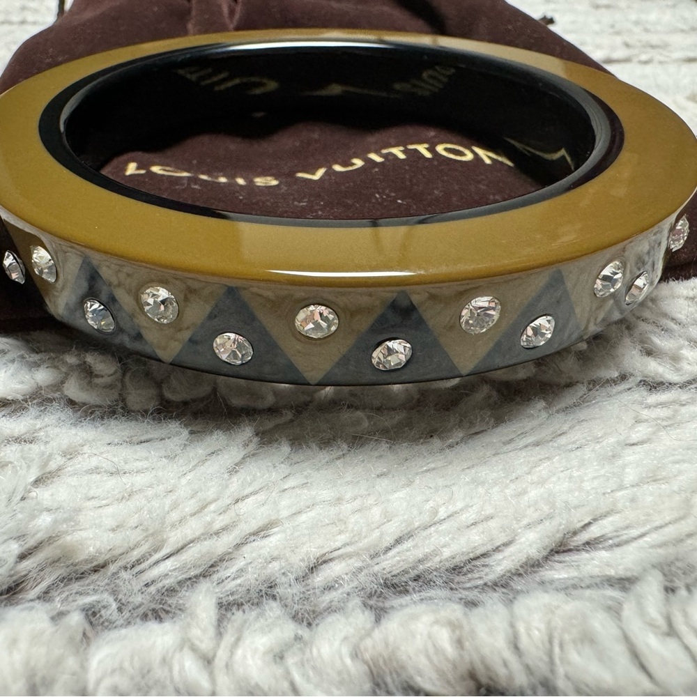 Louis Vuitton bangle!!! 🤩 - Picture 2 of 6